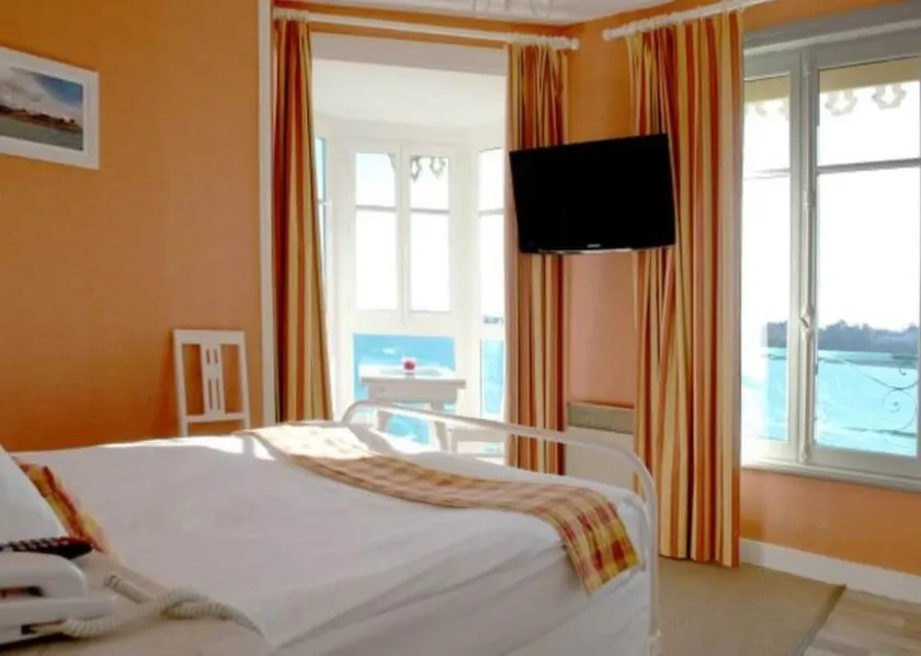 Villa Gulf Stream - Image 1