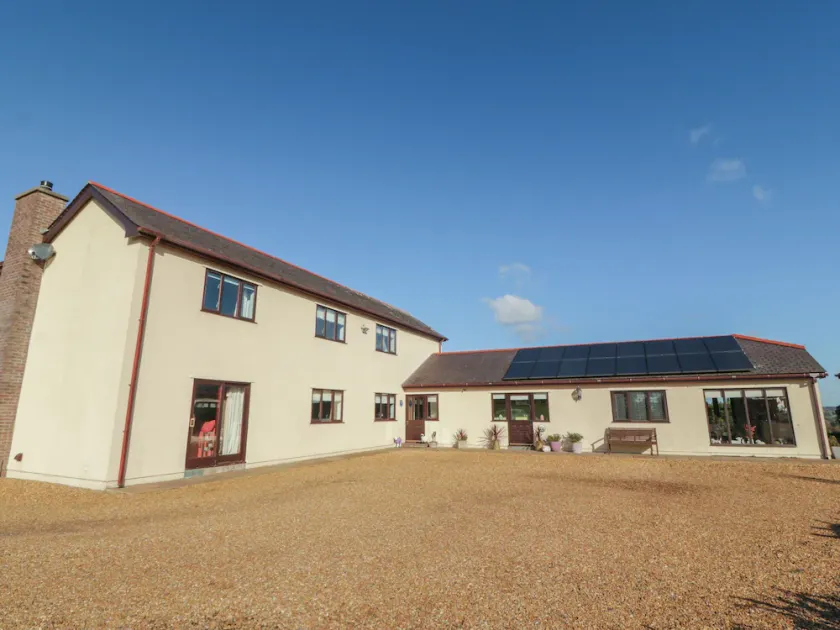 Bryn Coed Cottage - Image 1