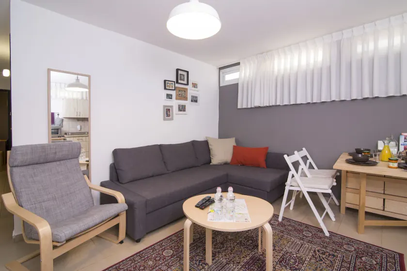 Ben-Gurion Hostel Beer Sheva - Image 1