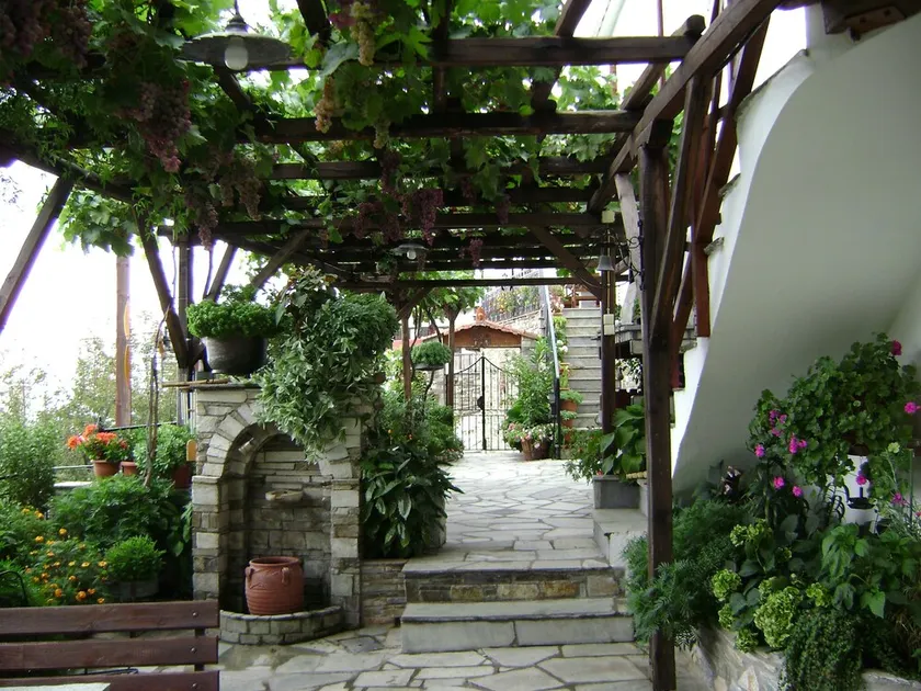 Villa Dryanouvaina - Image 1