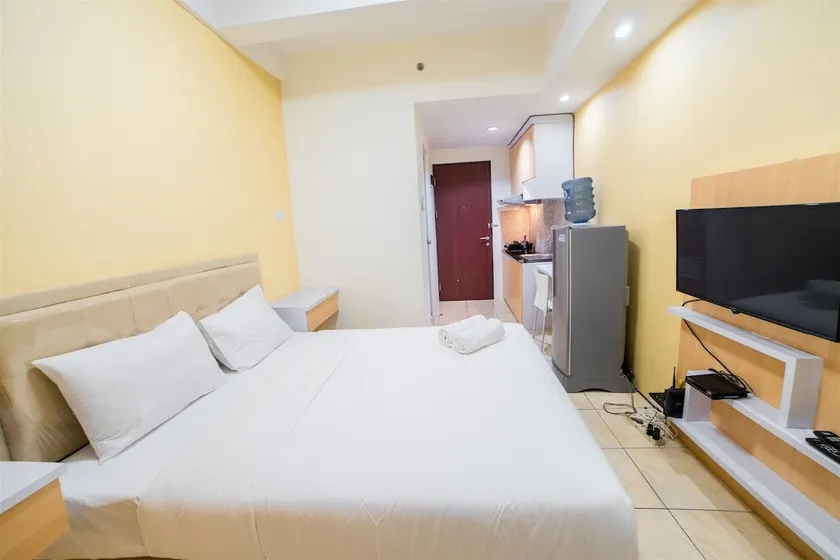 Minimalist Studio at Tamansari Panoramic Apartment - Image 1