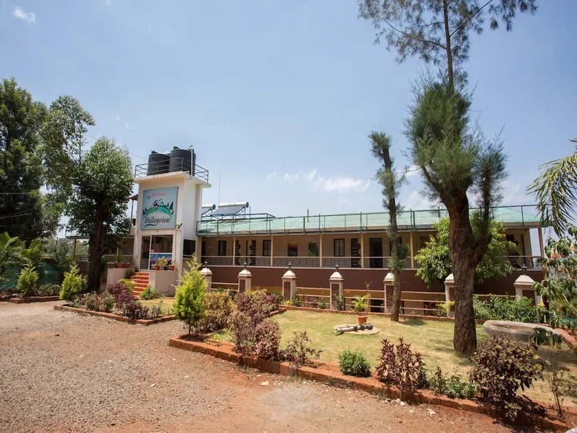 Valleyview Residency by OYO Rooms - Image 1