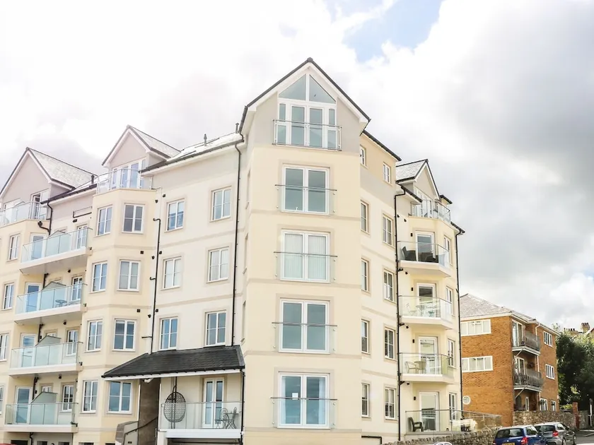 25 Ocean View - Image 1