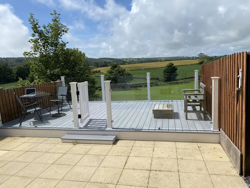Field View - 3 Bedroom Holiday Home - Saint Florence - Image 1