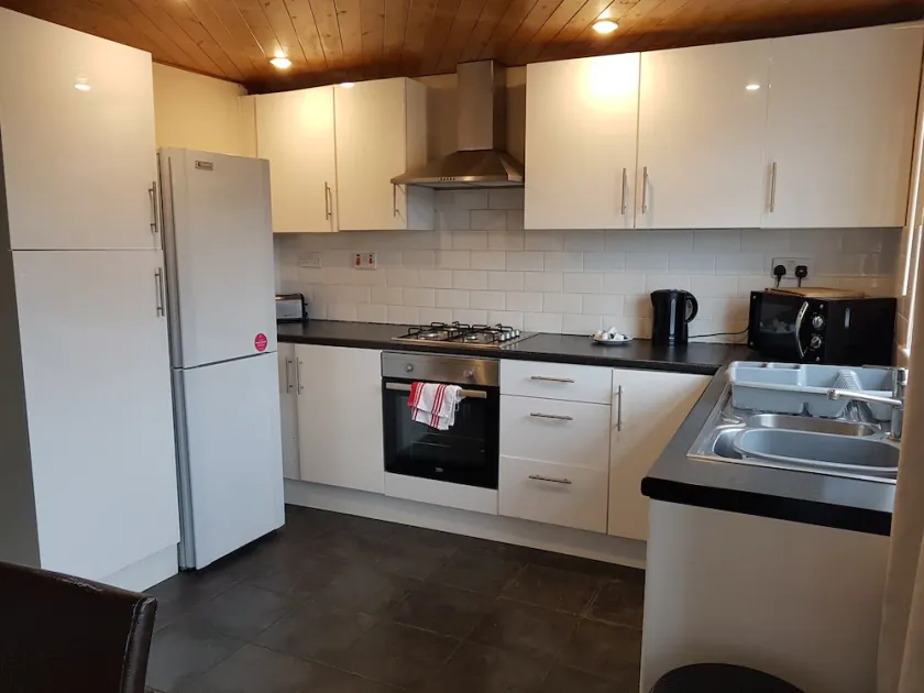 Oaksham Drive - Image 1