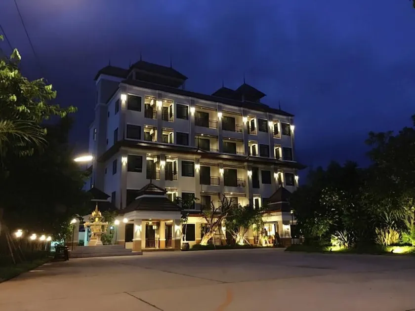 The Green Residence 304 - Image 1