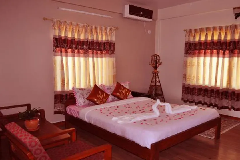 Hotel Paradise Inn - Image 1