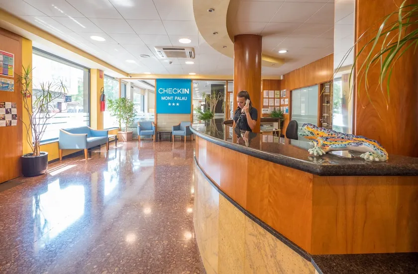 Hotel Checkin Montpalau - Image 1