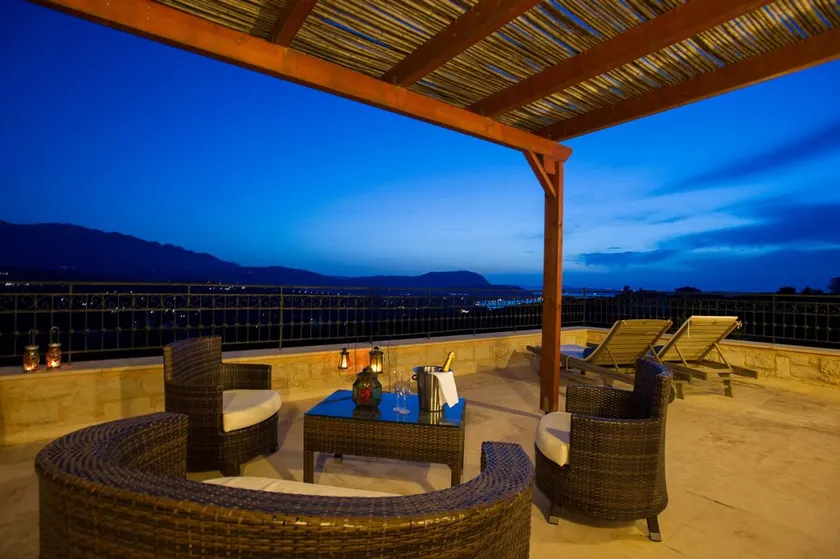 Villa Petramithia 10 - Image 1