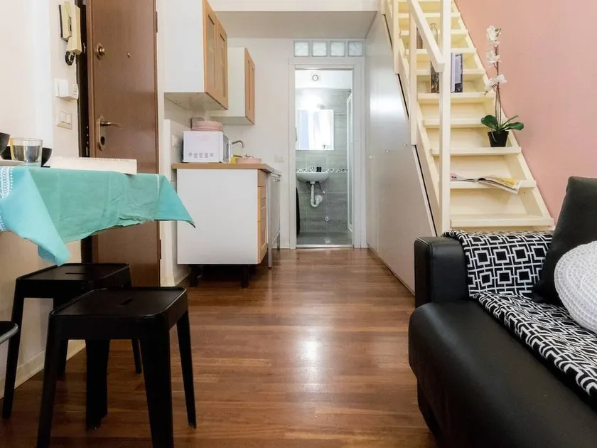 Hintown Little Starlet - Image 1