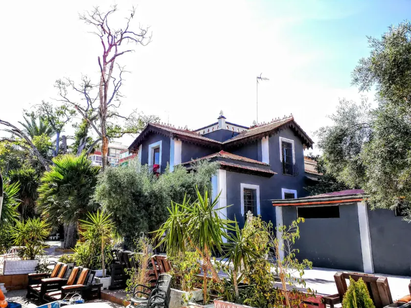 Paradise Urban Hostel - Image 1