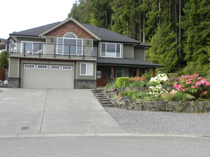 Hillcrest Avenue Bed & Breakfast - Image 1
