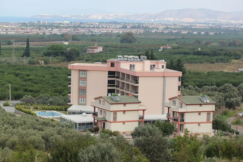 Gumus Thermal Suites Hotel - Image 1