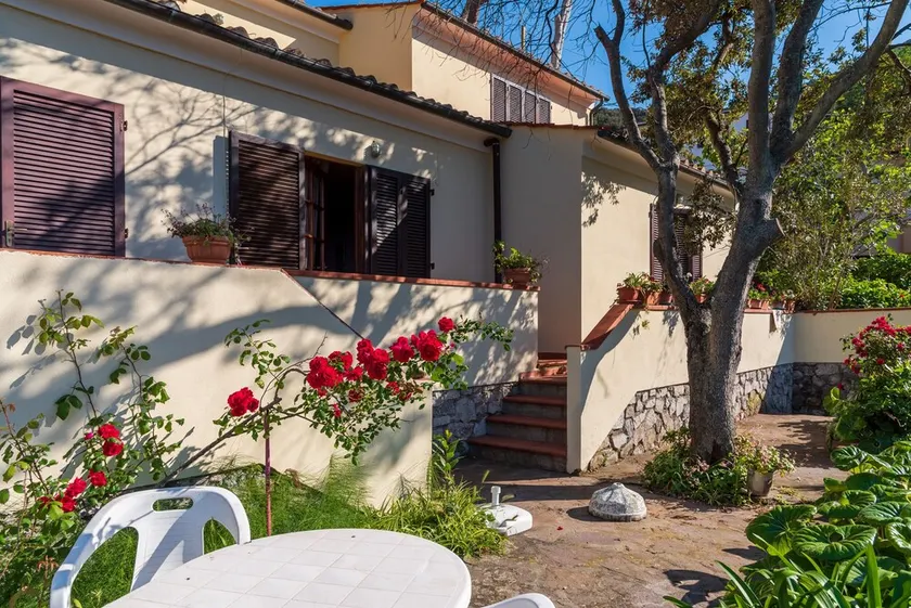 Villino Le Sprizze - Image 1