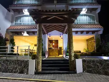 Hotel 9 Manantiales - Image 1