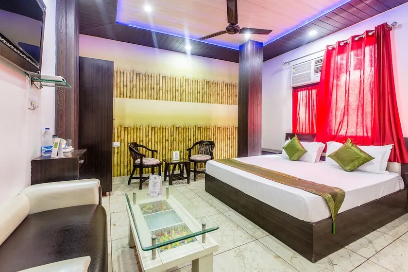 Hotel Ds Regency By OYO Rooms - Image 1