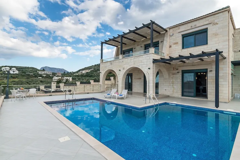 Luxury Villa in Kera - Image 1