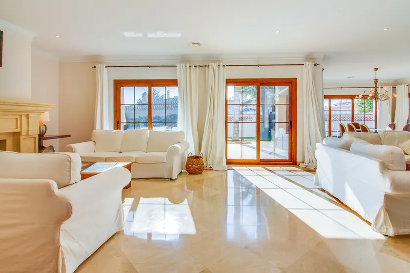 Villa Lirios - Image 1