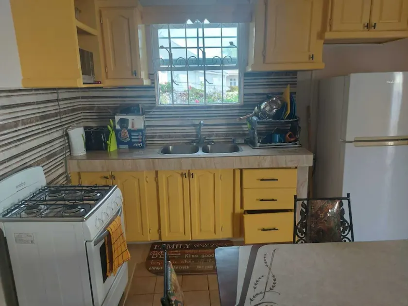 Clifton Apartments - Image 1