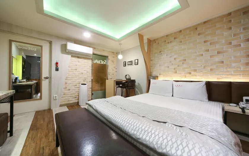 Daegu Duryu Hotel Look - Image 1