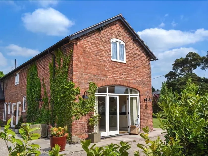 Boughey's Barn - Image 1