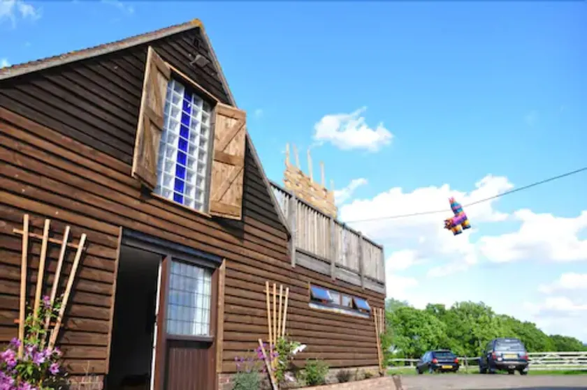 Yoghurt Rooms - Image 1