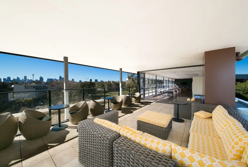 Glebe Space - Image 1