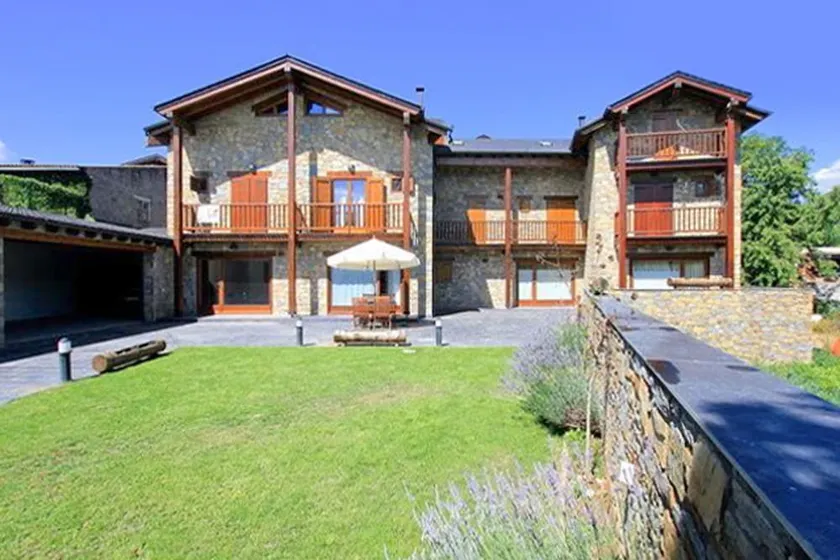 4 bedrooms house with enclosed garden and wifi at Bellver de Cerdanya - Image 1