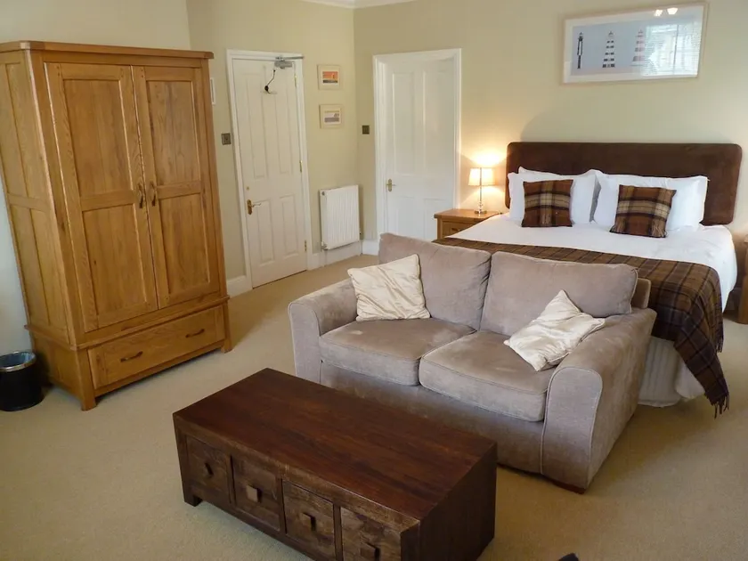 Old Shanklin Apartment - Image 1