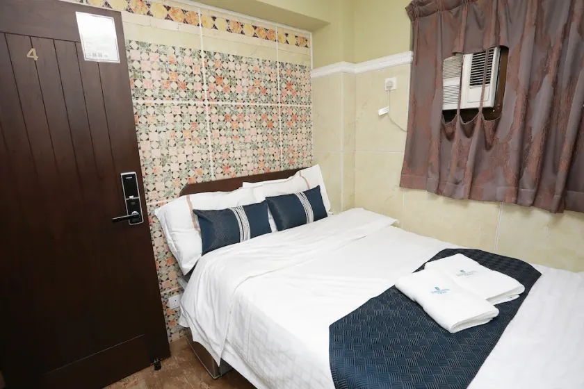 Grand Inn - Image 1