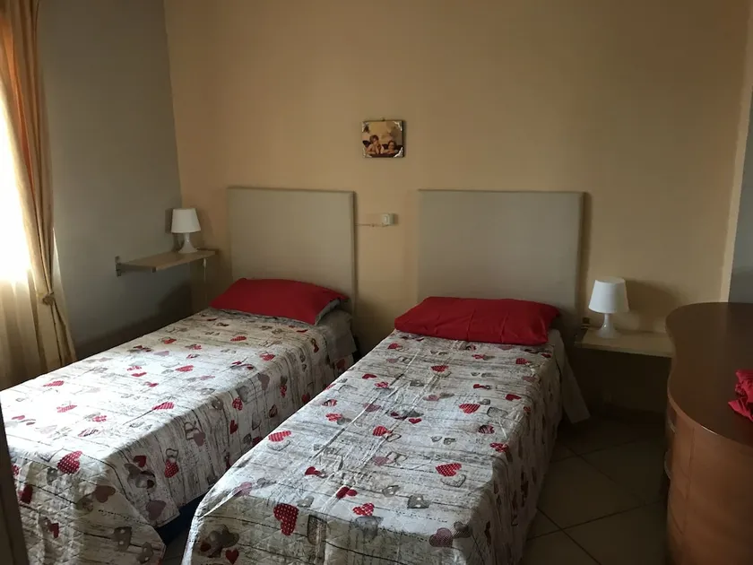 Roy Home - Image 1