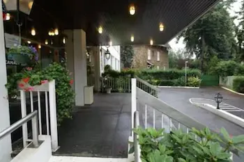 Relais de Clamart - Image 1