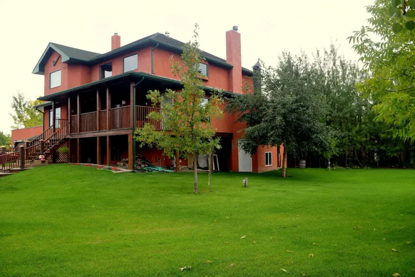 South Africa House Guest Lodge - Image 1