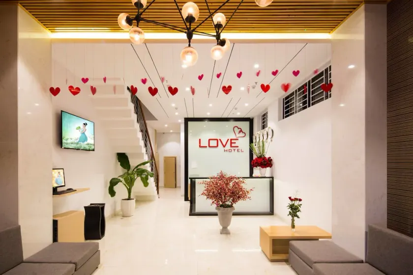 Love Nha Trang Hotel - Image 1