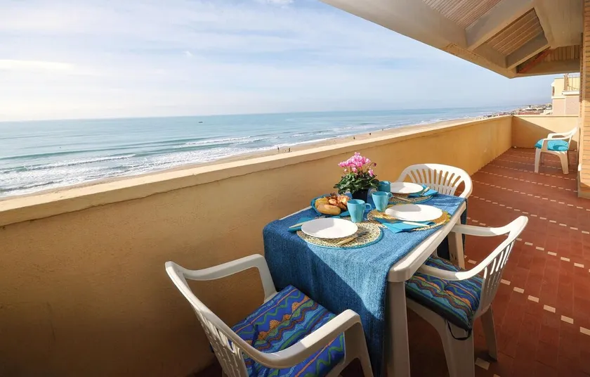 Stunning Apartment in Torvaianica With Internet and 1 Bedrooms - Image 1