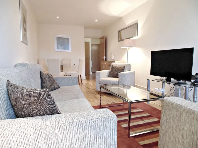 Southwark Executive Apartments - Image 1