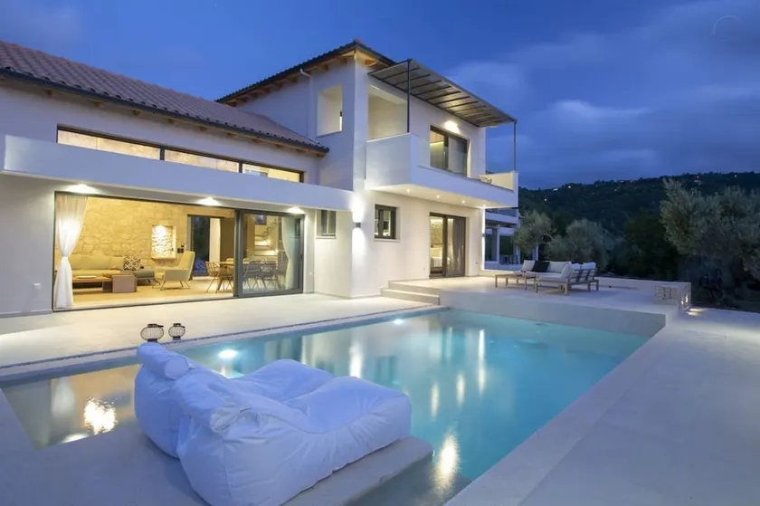 Villa Olive Green - Image 1