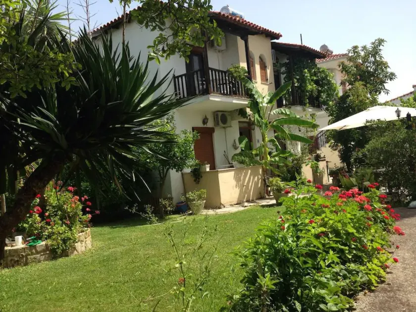 Villa Maro3 Afytos - Image 1