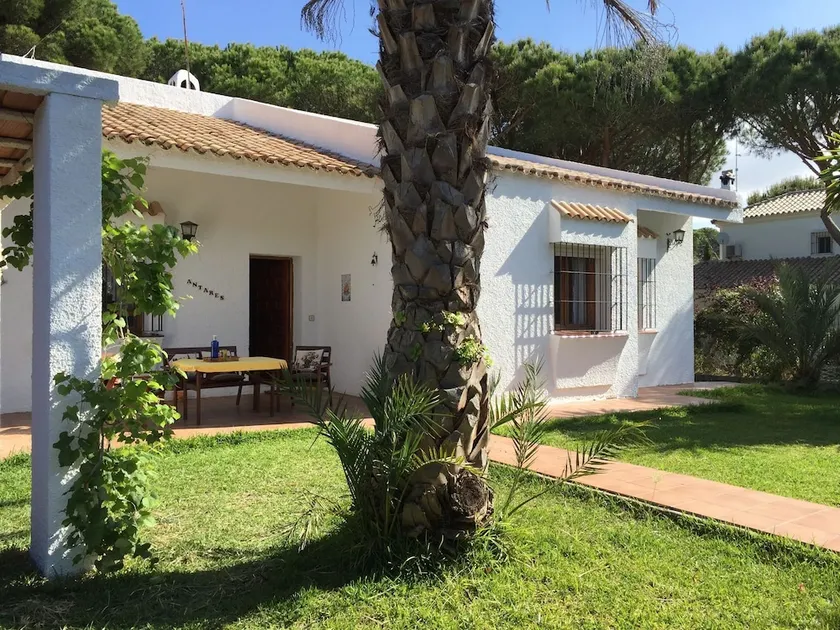 Detached Holiday Home Located in Roche Within Walking Distance From the Beach - Image 1