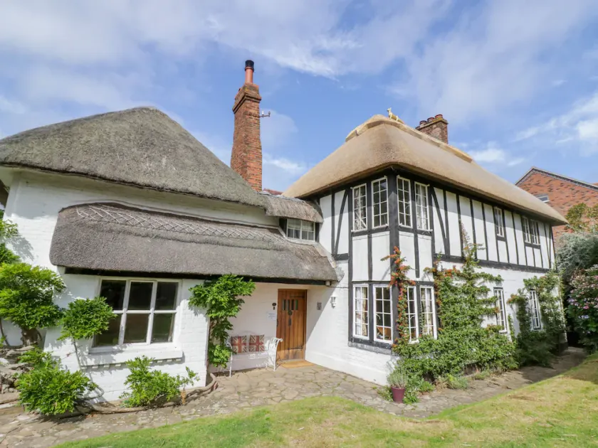 Fox Cottage - Image 1