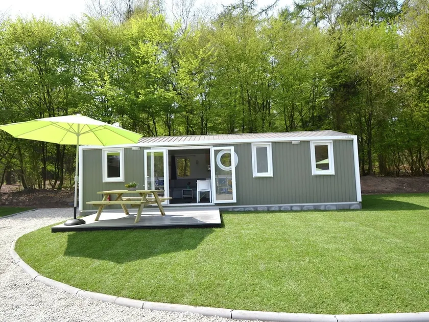 Attractive Chalet with Microwave near Forest - Image 1