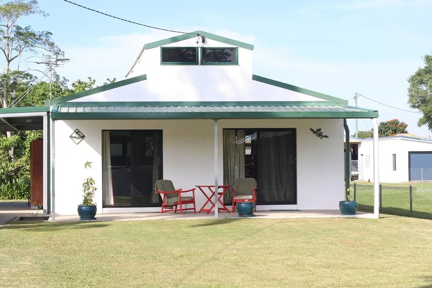 Froggy Hollow Holiday Cottage - Image 1