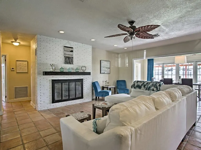 Lighthouse Cove - Image 1