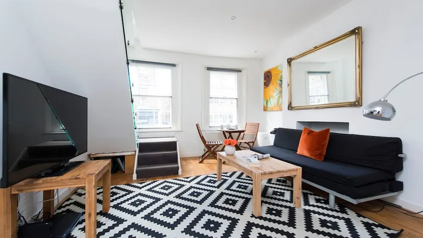 Wonderful 2BR Maisonette in Central London - Image 1