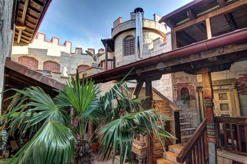 Vaya Casa - Image 1