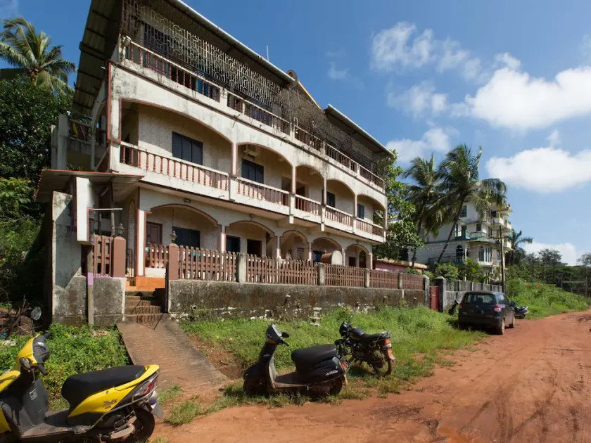 OYO Rooms Calangute Football Ground - Image 1
