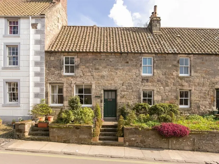 Ross House Falkland - Image 1