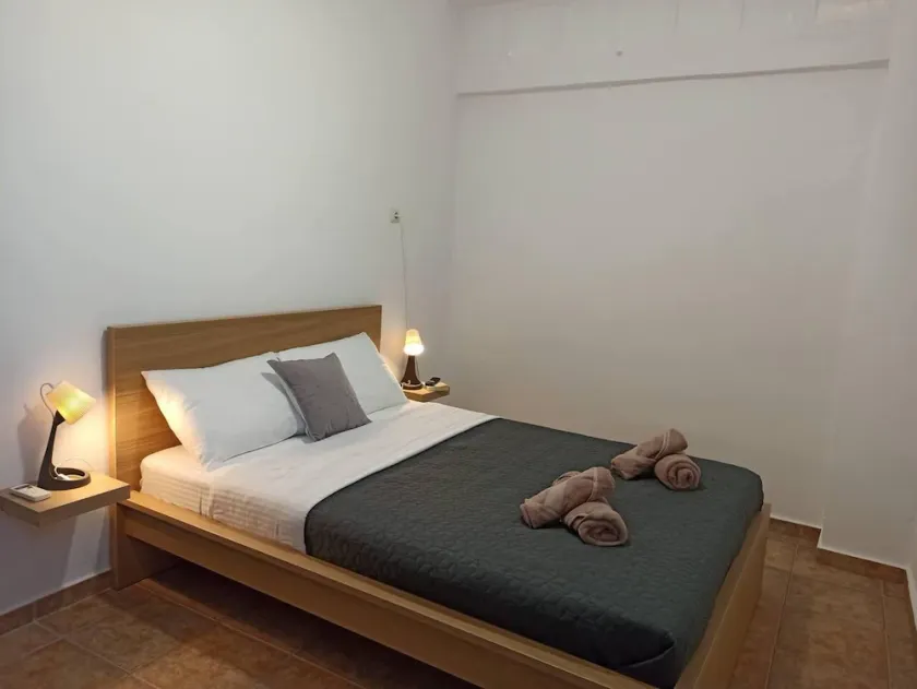 Valley View Guest House - Image 1