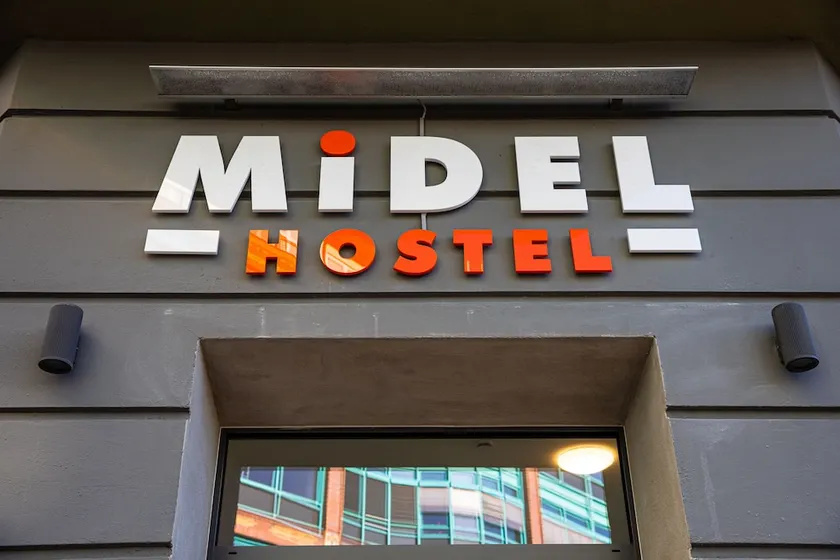 Midel Hostel - Image 1