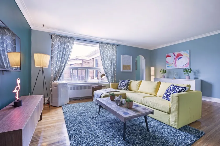 Bright Hideaway in Forest Hill with Parking - Image 1